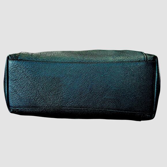 Coach G1747 F22208 Chain Shoulder Bag In Teal Pebble Leather authenticated - Picture 3 of 11